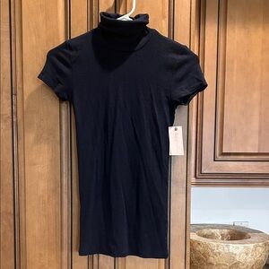 Philosophy Elegant navy blue Short Sleeve Top